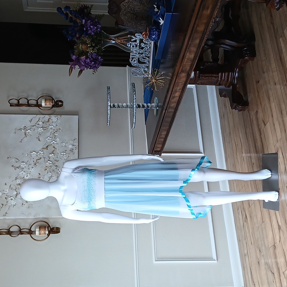 Blue And White Embellished Asymmetral Dress. Size M - Picture 9 of 17